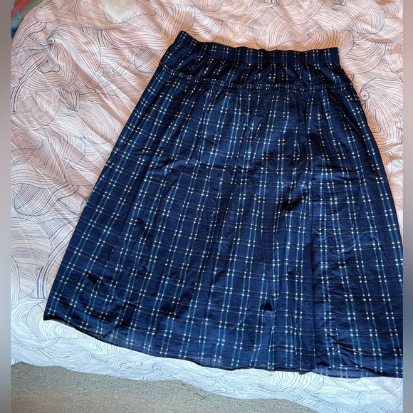 Madewell Pull-On Midi Skirt in Shibori Indigo Plaid Size Large - Picture 4 of 8